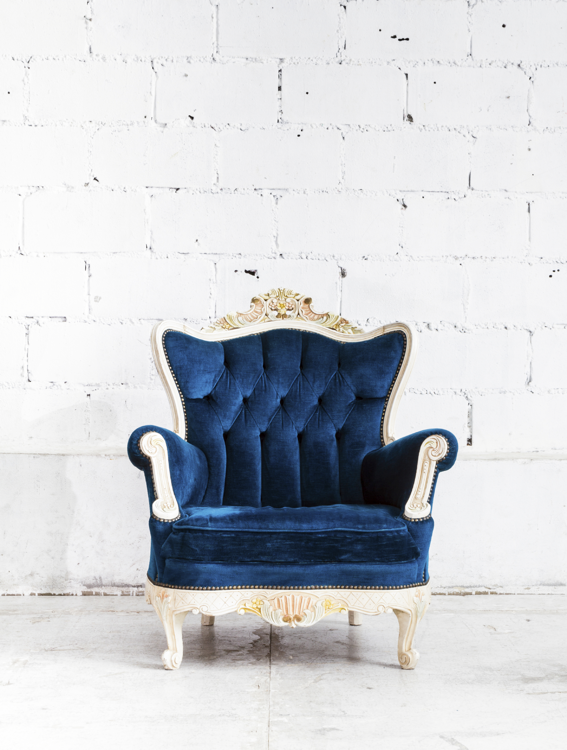 Blue classical style Armchair sofa couch in vintage room